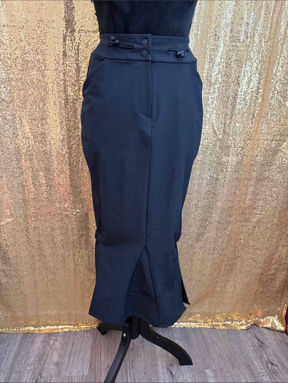 Gymshark Black High-Waist Pencil Skirt with Front Slit
